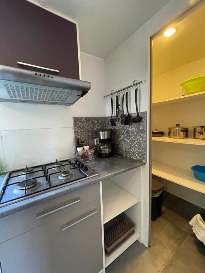 Chez Roger - Bungalow Climatise Avec Tv - 2 Chambres 4 Personnes Boofzheim Buitenkant foto